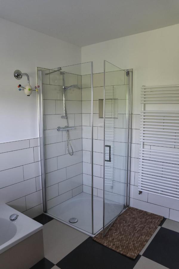 Spacious Comfort Villa Vera With Hottub Zeewolde Bagian luar foto