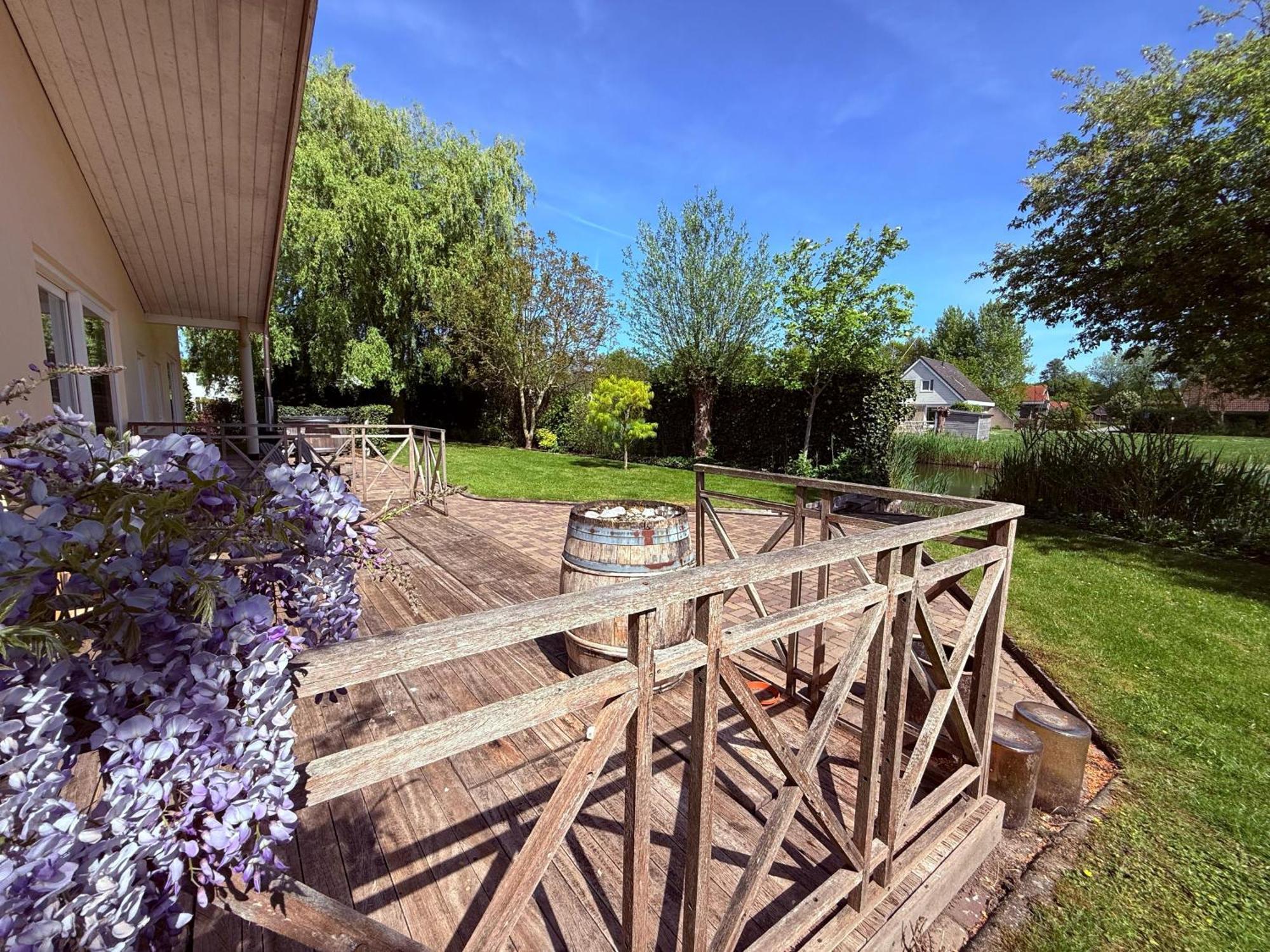 Spacious Comfort Villa Vera With Hottub Zeewolde Bagian luar foto